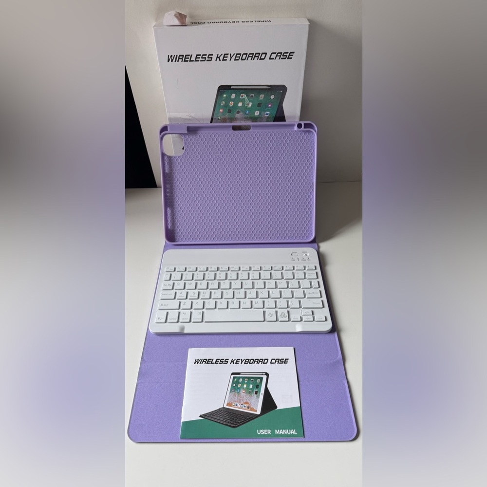 Wireless Keyboard Case Purple,new with charging cable